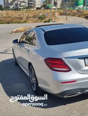  4 بحالة الوكالة  ++Mercedes Benz - E200 AMG - Full Option