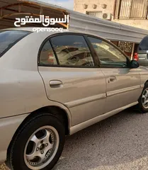  8 كيا ريو  موديل 2001 للبيع