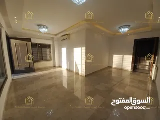 28 شقة فاخرة - ام أذينة - 3نوم - ارضية - حديقة واسعة - منطقة هادئة ومميزة
