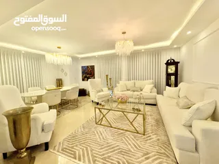  4 رووف للبيع مع عفش لقطة