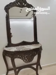  2 انتري مدخل منزلي خشبية مع رخام تعتبر من القطع الأنيقة والفخامة تتنوع بين الألوان الطبيعية البني جميل