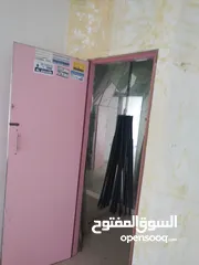  3 محل تجاري للايجار في عجمان منطقه الرميله  سعر 20000 درهم