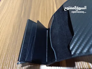  9 محافظ رجالي حجم صغير جلد صناعي وحافظة بطاقات لون اسود كاربون فايبر