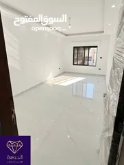 4 شقة طابق ثالث سكني استثماري لم تسكن لقطه وبسعر مغري جداا عرض خاص ع اخر شقة أرقى مناطق الجاردنز