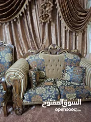  7 للبيع طقم كنب تفصيل خشب زان – حالة ممتازة  بالإضافه الى 3 اسكملات