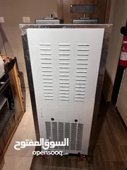  9 ماكنة صنع البوظة ثلاثة رؤوس