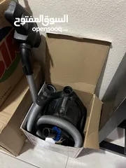  1 Used Phillips vacuum cleaner