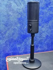  3 speaker razer seiren emote mic