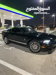  1 Ford Mustang Super Clean Full Option