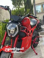  3 دراجه كهربائيه للبيع بحاله الوكاله