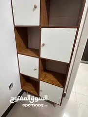  6 خزانة الكتب والملابس od-96: تحفة فنية تجمع بين الأناقة والوظائف المتعددة.