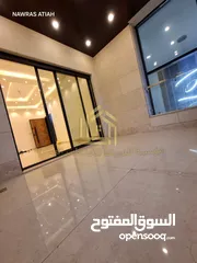  4 شقة فاخرة - خلدا - 3نوم 1ماستر - تدفئة غاز - بإطلالــــه مميزة - قرب الخدمات - موقع هادئ ومميز