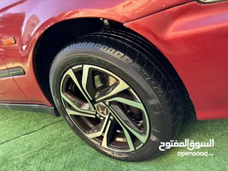  11 هوندا سيفيك تعتبر السياره في وضع جيد جدا من حيث حالتها القياديه  لا يوجد ضربات في الشصي