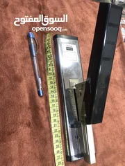 2 مكبس اوراق ياباني اصلي حجم كبير بحالة ممتازة مستعمل استعمال بسيط سعر 10 دنانير