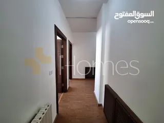  7 شقة طابق اول للايجار في عبدون بمساحة بناء 225م