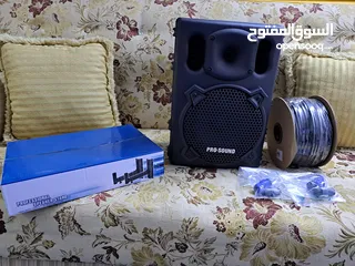  3 سماعات كبيرة عدد 4 ماركة pro-sound  مع القواعد عدد 4 مع حزمة  اسلاك كاملة مع عدد 4 فيش