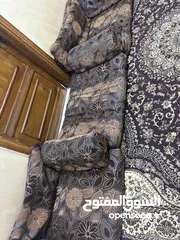  11 فرشات و بوفيه للبيع بسعر مغري جداً  بالزرقاء