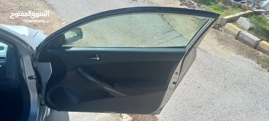  3 نيسان التيما كوبيه 2500cc
