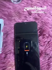  6 هاتفان وتابلت