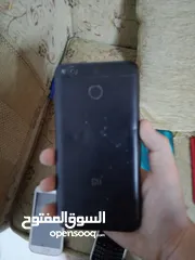  3 تليفونات بدهم شاشات و ممتاز حالتهم