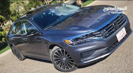  1 Volkswagen Passat 2.0T Limited Edition 2022 Gray  للبيع فولكس واكن باسات لمتد موديل2022 ب229ورقة