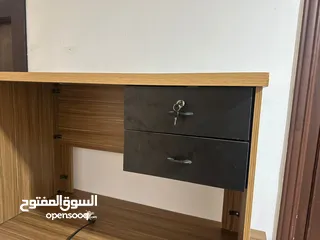  14 مكتب 120  و140 و160 سم مع درجين معلقات باسعار خياليه