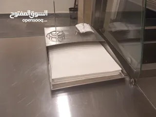 4 عدة مطعم مشاوي استعمال اقل شهر شبه جديد