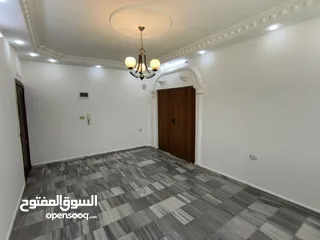  4 شقة فارغة - المدينة الرياضية - 3نوم - قرب الخدمات العامة