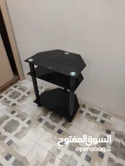  2 ميز TV + بلازما للبيع