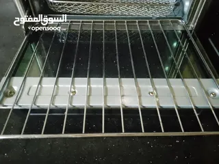 4 فرن كهربا صغير مستعمل في حاله ممتازه استعمال بسيط