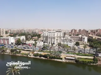  1 شقه مفروشه مكيفه علي النيل مباشرة بالمنيل