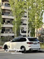  5 BMW X5 50e M Package