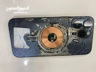  2 ايفون 14 برو ماكس بورد ضارب