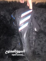  6 بوت اديداس بريدتور لون اسود اصلي معو كرتونه تبعه الاصليه قابل للتفاوض (تنزيل سعر) ويوجد توصيل