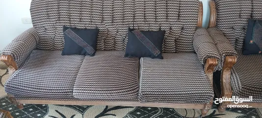  2 طقم كنب مع سجاد