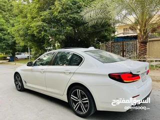  16 BMW 520 i