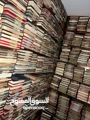  14 كتب قديمة ومجلات