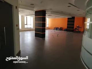  3 مكتب مميزة في شارع الجاردنز للبيع