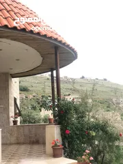  8 منزل فخم للبيع تشطيبات ديلوكس في عجلون في افخم مواقع عنجره