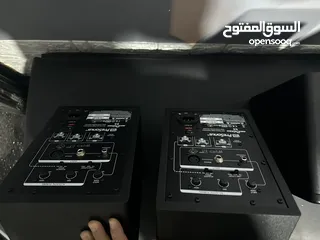  19 سماعات استديو مينتور استديو