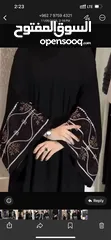  8 فساتين وعبايات