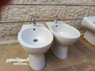  1 بيدية شطاف تركي مع خلاط ماء تركي مستعمل بحالة ممتازة