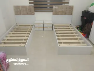  4 تخت مفرد +فرشه