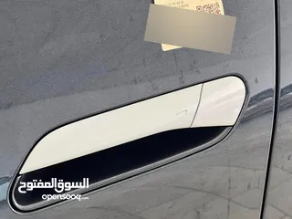  7 ID.6 2022 Crozz Pro بحال الوكاله عدادات من 7 الاف وحتى 34 الف كم متوفر عدة سيارات واضافات مختلفه