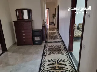  2 شقة طابقية للايجار في ضاحية الامير راشد