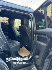  8 الصقر الأسود لتأجير السيارات لاند روفر ديفندر اعلى مواصفات2023 للأيجار Land Rover defender X dynamic