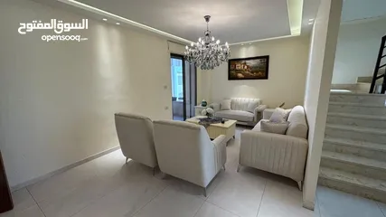  14 شقة غير مفروشة للإيجار ( Property 40972 ) سنوي فقط