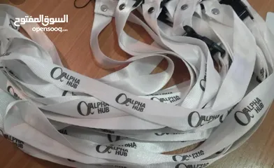  24 باجة تاج نيم بطاقات تعريف باجات واعلام