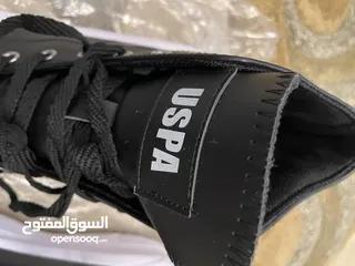  5 بوتين من بو اس بولو جداد الاسود نمره 40 والابيض 38