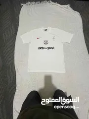  4 تيشيرتات جميله جدا و مطلوبه في السوق الأصحاب المتاجر و البيع اونلاين بسعر الجمله لا تفوت الفرصه